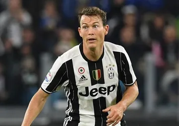Lichtsteiner bombası