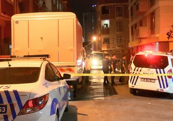 Bağcılar'da araçtan ateş açıldı: 5 yaralı