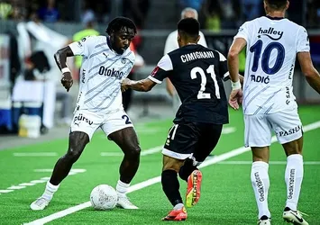 Dzeko şov yaptı tur kapısı aralandı! Fenerbahçe Lugano'yu 4-3 mağlup etti