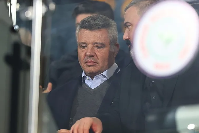 fenerbahce-baskaninin-evinde-arama-karari-sadettin-saranin-ekibinden-a-habere-aciklama-1766167453987.jpeg Fenerbahçe Başkanı Sadettin Saran