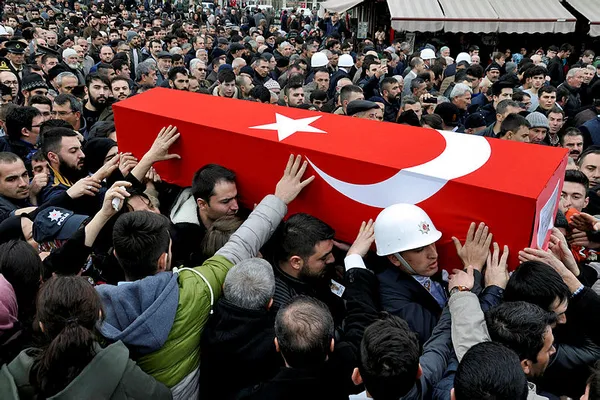 Kazada şehit olan polis memuru Ali Ergün son yolculuğuna uğurlandı - 3