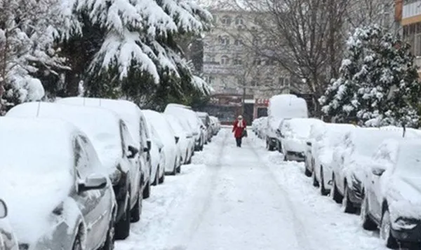 Meteoroloji’den flaş İstanbul uyarısı! Kar yağacak iller açıklandı! Cuma günü hava nasıl olacak?