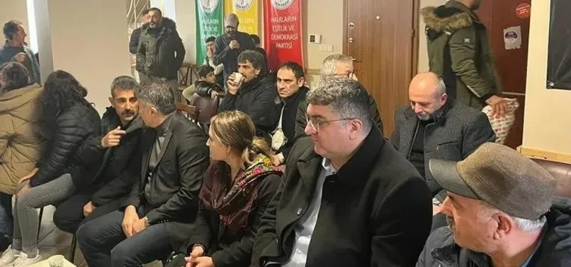 CHP'den DEM Parti'nin Bebek katili Öcalan eylemine ziyaret! Bağlamalı eğlence rezaletine skandal açıklama: Naçizane desteklerimizi sunduk
