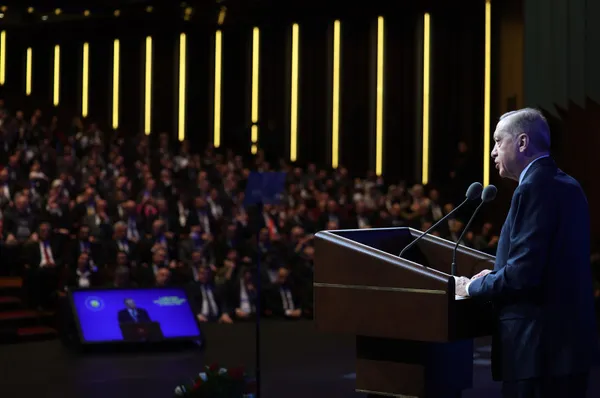 Son dakika: Başkan Erdoğan'dan yeni yıl mesajı: Cumhuriyetimizin yeni yüzyılına adım atıyoruz - 2