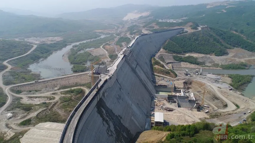İstanbul'un su sorununu Başkan Erdoğan çözdü! 90’ların çamurlu yollarından Melen’in berrak sularına 11