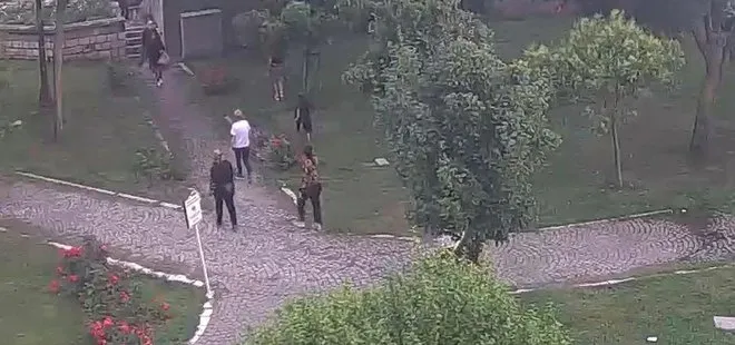 İstanbul’da parkta çocuğa hırsızlık yaptıran aile görünümlü çete yakalandı