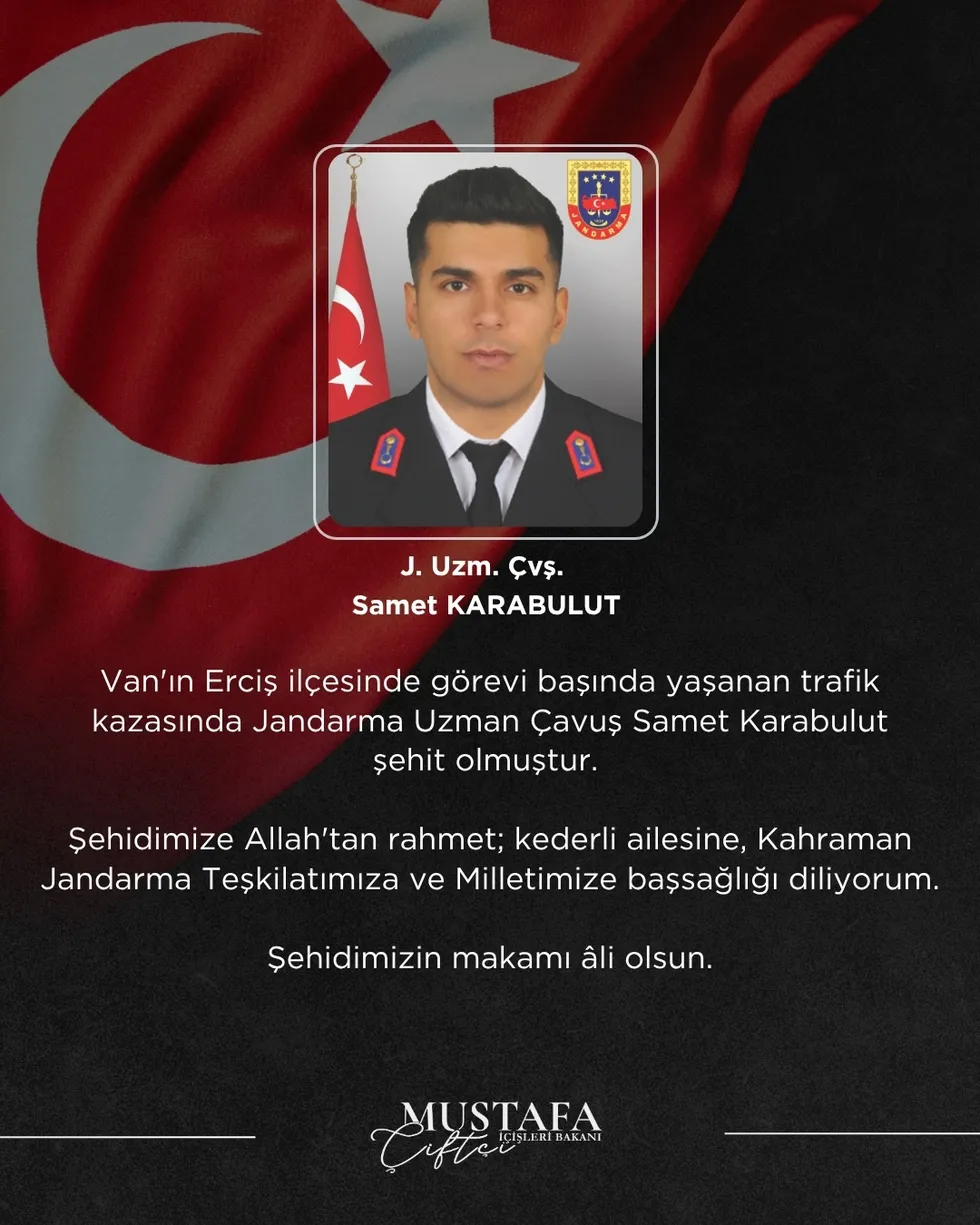 Van'da ticari araç askeri araca çarptı: Bir asker şehit oldu, yaralılar var - 1
