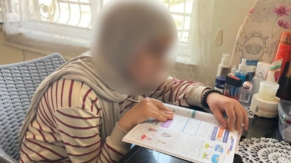 28 Şubat kafası hortladı! Öğretmenden başörtülü öğrenciye skandal sözler: Karabaş dedi | Soruşturma başlatıldı