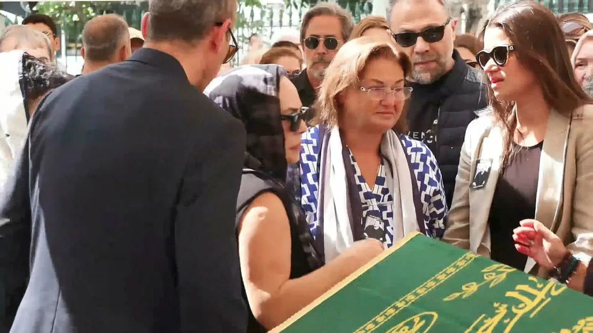 Sanat camiasının acı günü! Şarkıcı Metin Arolat'a veda... Sevenleri gözyaşlarını tutamadı