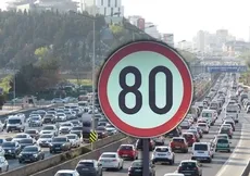 Hız sınırını aşanın ehliyeti geri alınacak!