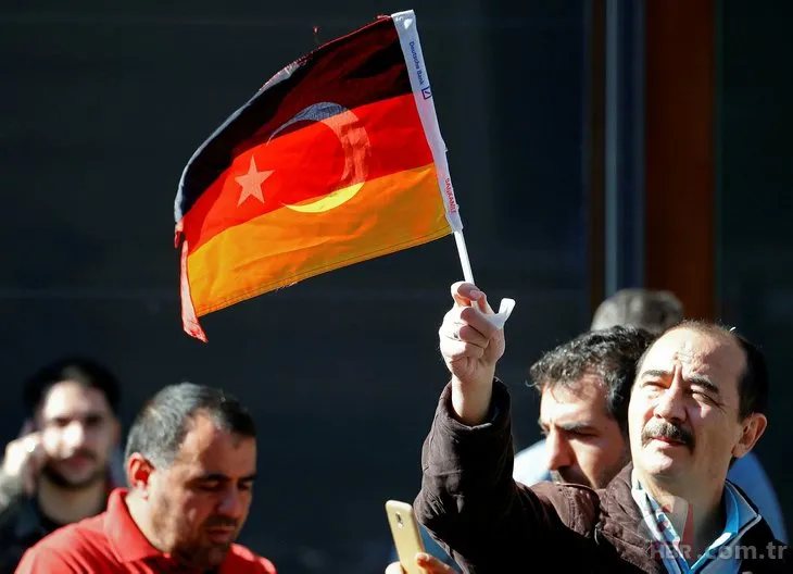 Başkan Recep Tayyip Erdoğan Almanya'da böyle karşılandı