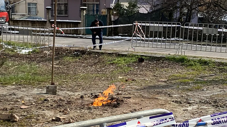 6 gündür yanan metan gazının başından bir an bile ayrılmıyorlar