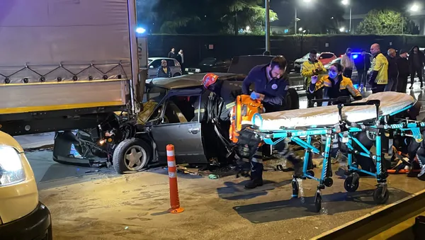 Son dakika | Kocaeli Kartepe’de feci kaza! Çok sayıda yaralı var