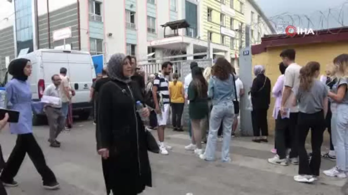 KPSS stresi: Geç kalan adaylar içeri alınmadı