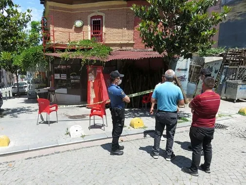 İstanbul’da simit fırınında bir şahıs, işçiyi defalarca bıçakladı - 2