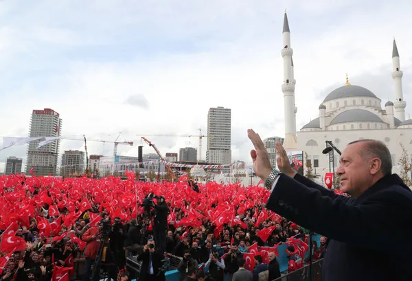 Başkan Erdoğan: Gezi olaylarını yapanlar bu bahçelere baksınlar - 1
