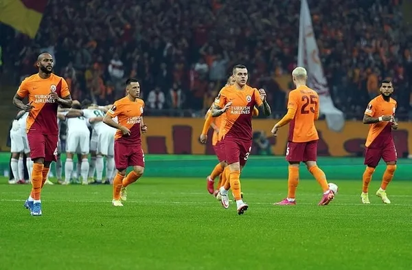 fatih-terim-derbi-sonrasi-ilk-kez-konustu-telafisi-yok-1637768565702.jpg Galatasaray Teknik Direktörü Fatih Terim derbi sonrası ilk kez konuştu: Telafisi yok! - 2