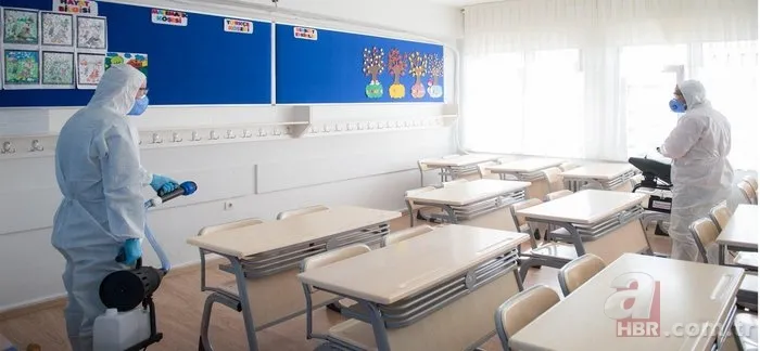 Pozitif vakada yüz yüze eğitim devam eder mi? Sağlık Bakanlığı koronavirüs rehberini güncelledi 14