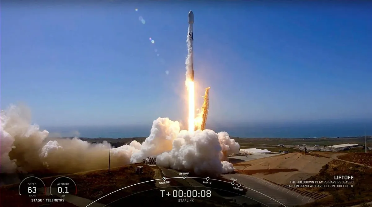 SpaceX uzaya 53 Starlink uydusu fırlattı! İşte fırlatma anının görüntüleri