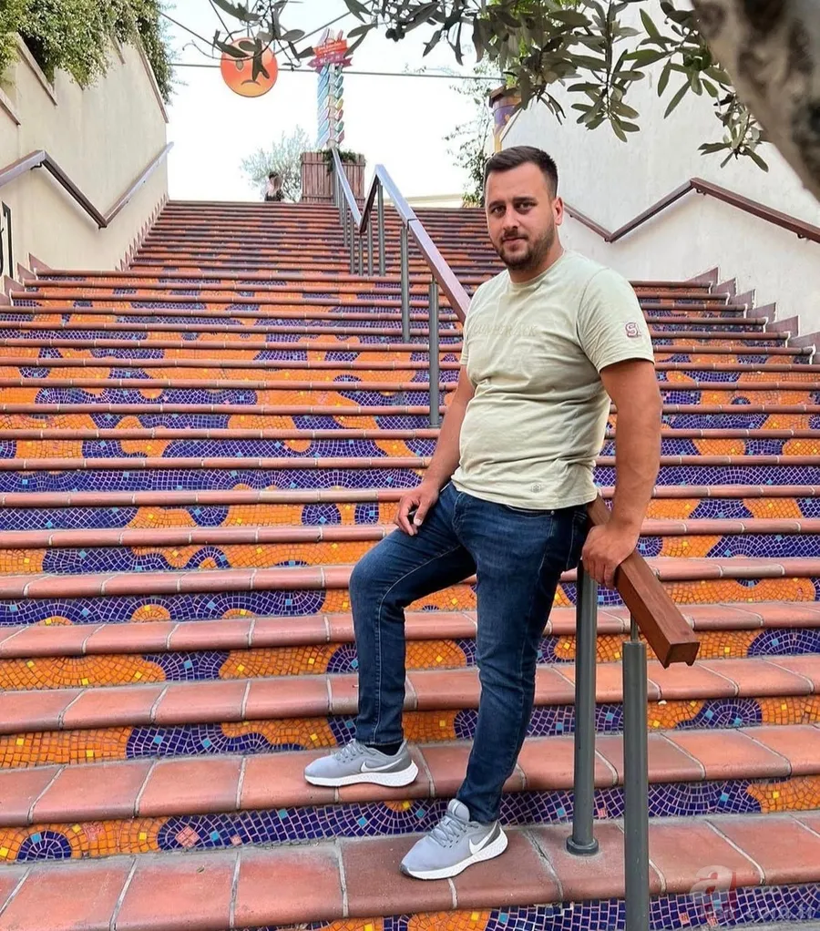 Manisa'daki feci kazada hayatını kaybeden aile son yolculuğuna uğurlandı 10