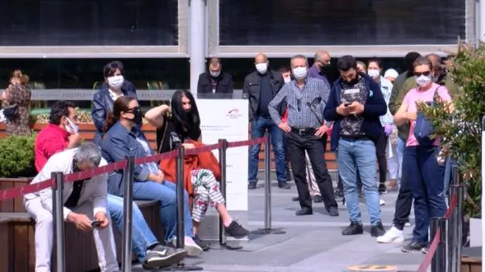 Bilim Kurulu Üyesi Demircan: AVM'de kuyruk akıl alır gibi değil - 2