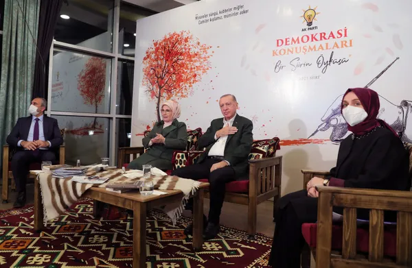 Emine Erdoğan'dan samimi açıklamalar: Başkan Siirt yemeklerini çok beğendi - 6