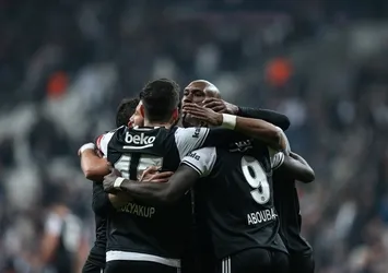 Beşiktaş, Adanaspor'u zor olsa da geçti