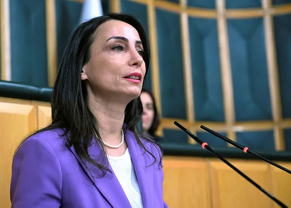 1705411765178.jpg CHP'nin ortaklarından Kürdistan naraları! DEM Parti'den TBMM'de büyük skandal! Operasyonlardan rahatsız oldular... - 4