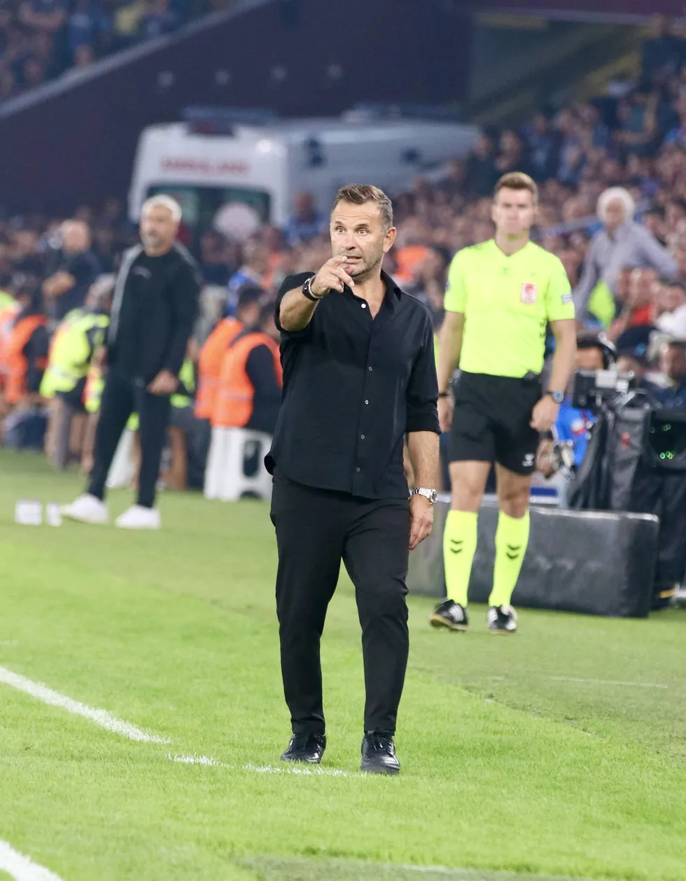 1789907125427.jpg Galatasaray'da 60 yıl sonra ortaya çıkan tablo! Trabzonspor yenilgisi sonrası savunmada alarm zilleri çalıyor - 6