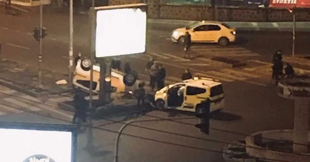 Diyarbakır’da şaşırtan kaza! Kovid-19 kısıtlamasında taksiciler boş yolda kafa kafaya çarpıştı
