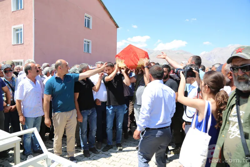 Tunceli’de PKK tarafından şehit edilen kardeşler son yolculuğuna uğurlandı 12