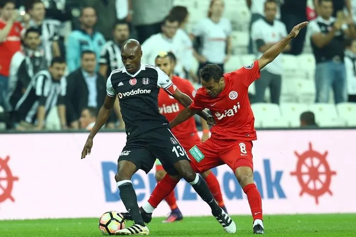 Beşiktaş - Antalyaspor maçından kareler
