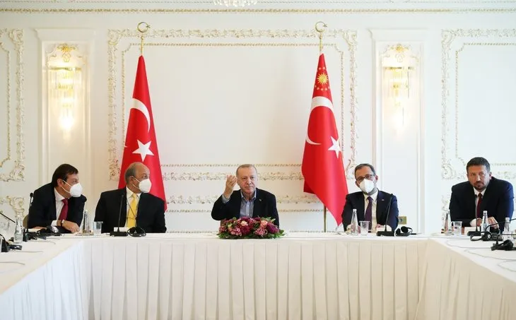 Başkan Erdoğan Euroleague ve Türkiye Basketbol ligi şampiyonu Anadolu Efes'i kabul etti