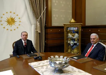 Cumhurbaşkanı - Başbakan görüşmesi sona erdi