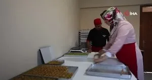 Depremzede çiftin aşk baklavası