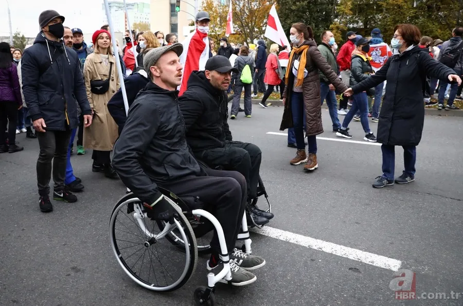 Lukaşenko'ya verilen istifa süresi doldu! Belarus sokakları yeniden karıştı 7