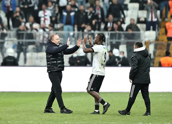 Son dakika: Beşiktaş’a Sporting Lizbon maçı öncesi kötü haber