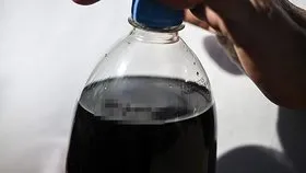 Kolanın içinden çıkan şoke etti! Marketten aldı eve gelince gözlerine inanamadı