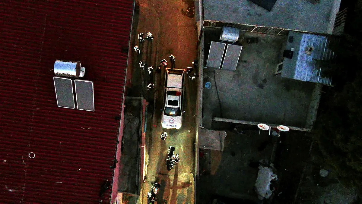 Adana'da "İsim çetesi" çökertildi! 6 ayda 900 bin liralık vurgun yaptılar