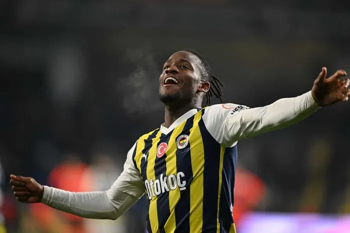 1719823325442.jpg Batshuayi Aslan olmak için İstanbul'da! Yıldız oyuncu Galatasaray'a imza atacak... - 2