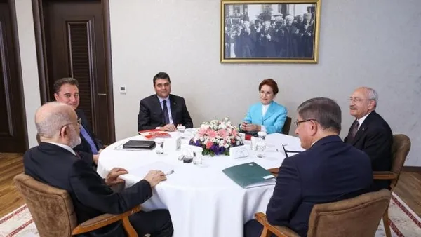 1675439380794.jpg Adaylık krizi gölgesinde CHP'de toplantı kararı! Kulislerde yeni iddia! Kılıçdaroğlu adaylığını mı açıklayacak? - 2