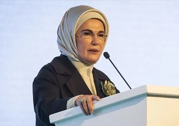 Emine Erdoğan'dan Cüneyt Arkın için taziye mesajı