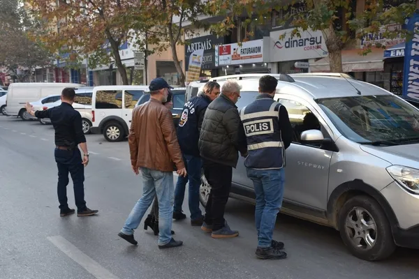 12 suçtan aranan zanlı yakalandı