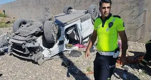 Diyarbakır’da kontrolden çıkan otomobil devrildi: 3’ü çocuk 5 yaralı