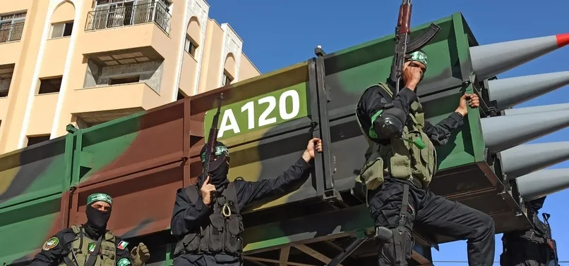 İsrail'e gözdağı! Hamas'ın silahlı kanadı El-Kassam Tugayları'ndan büyük askeri geçit töreni