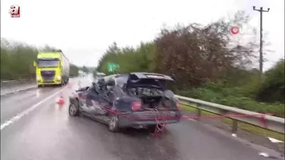 Bariyerlere çarpan otomobil hurdaya döndü