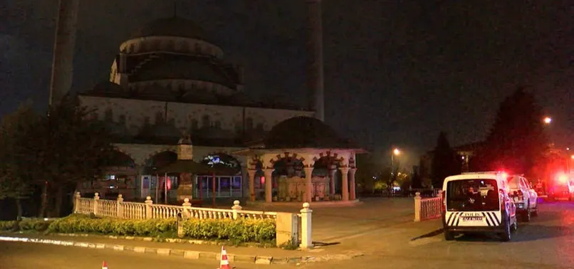 https www ahaber com tr yasam 2021 04 29 son dakika umraniyede camide yangin panigi