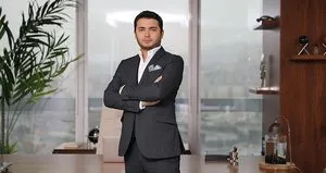 Akılalmaz vurgun! Telefonda sesini değiştirdi
