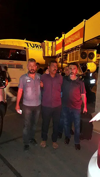 Emniyet peşinde olduğu dolandırıcıyı uçaktan iner inmez yakaladı - 2