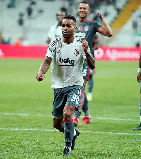 Sergen Yalçın’dan Karagümrük maçı sonrası Cüneyt Çakır açıklaması: 4.hakem bizi kandırdı